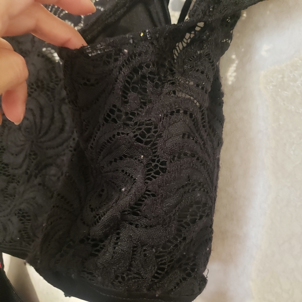 2 PIECES SET ..LACE TOP-BLACK SKIRT WITH PINK FLOWERS ...SIZE 17/18 - Picture 16 of 16